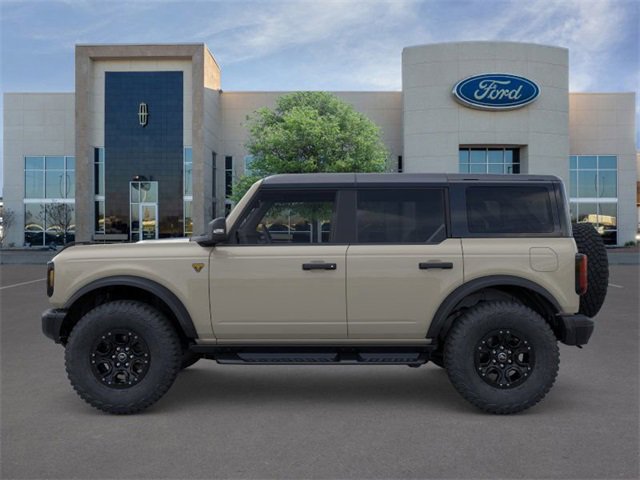 New 2025 Ford Bronco Badlands image 3