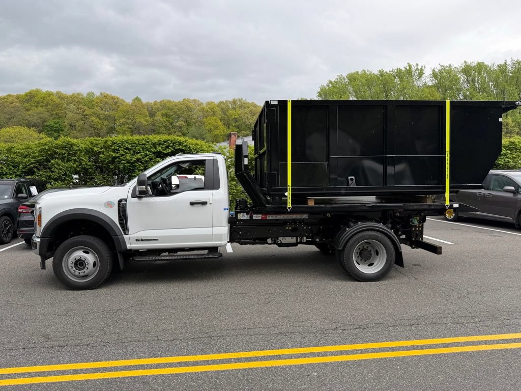 New 2026 Ford F550 4x4 Regular Cab Super Duty image 1