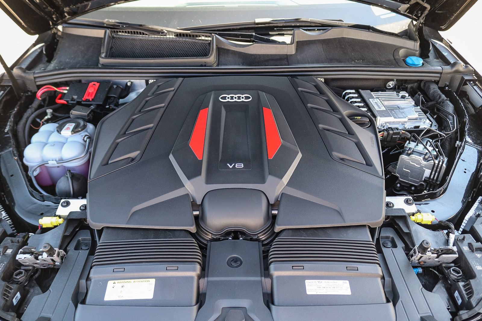 New 2026 Audi SQ7 Prestige AWD/4WD image 29