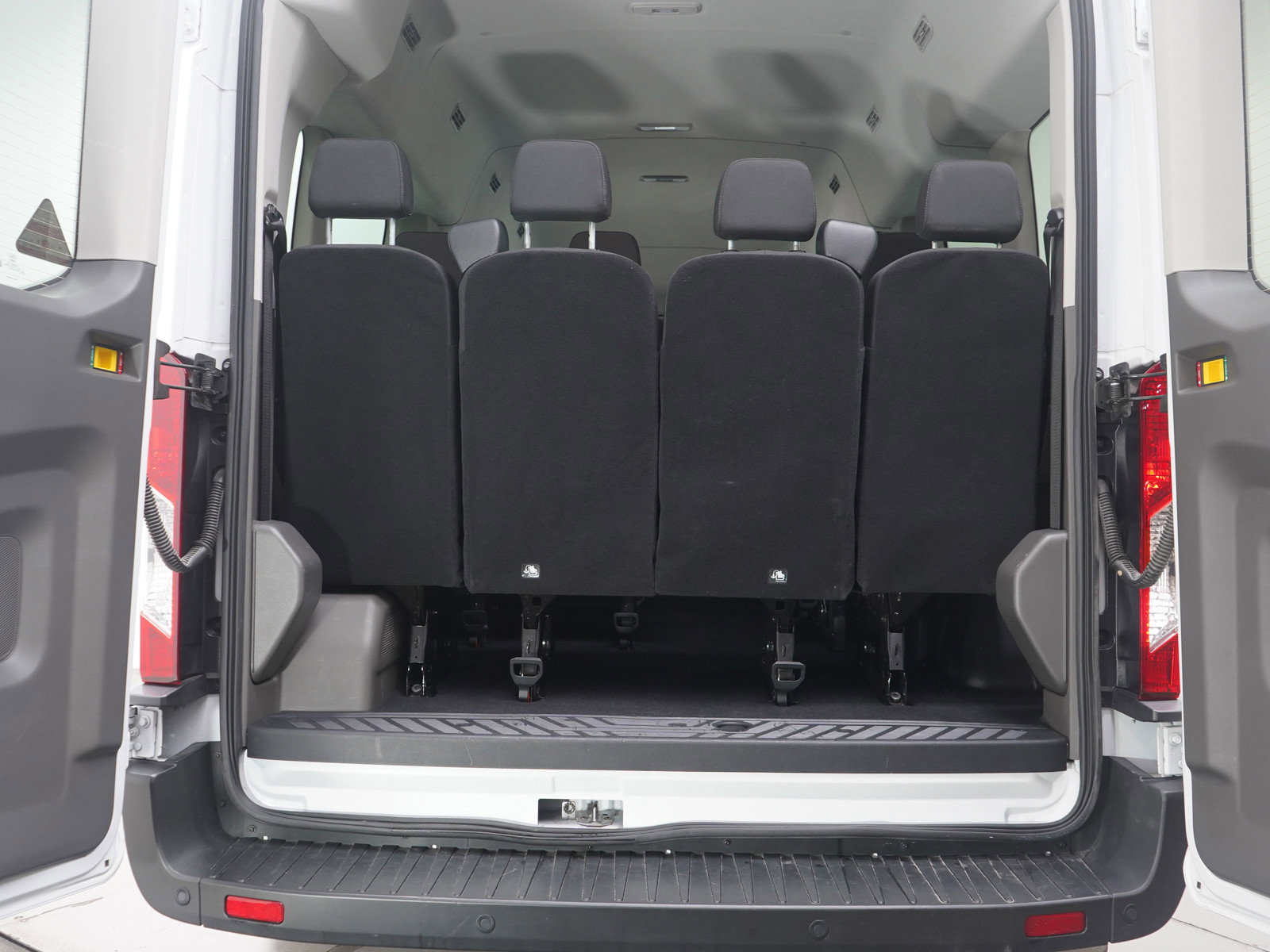 Used 2024 Ford Transit 350 XLT image 14