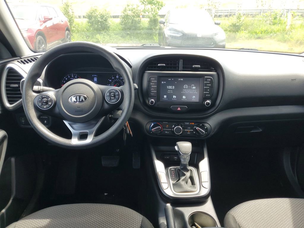 Used 2020 Kia Soul LX FWD image 12