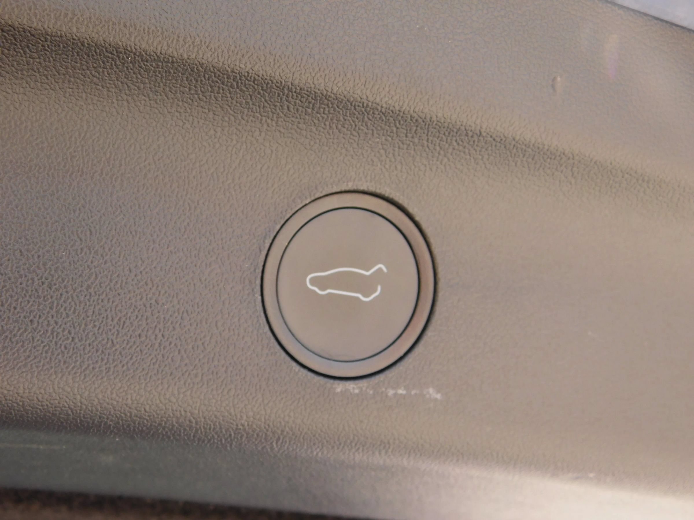 Used 2021 Tesla Model Y Long Range AWD/4WD image 9
