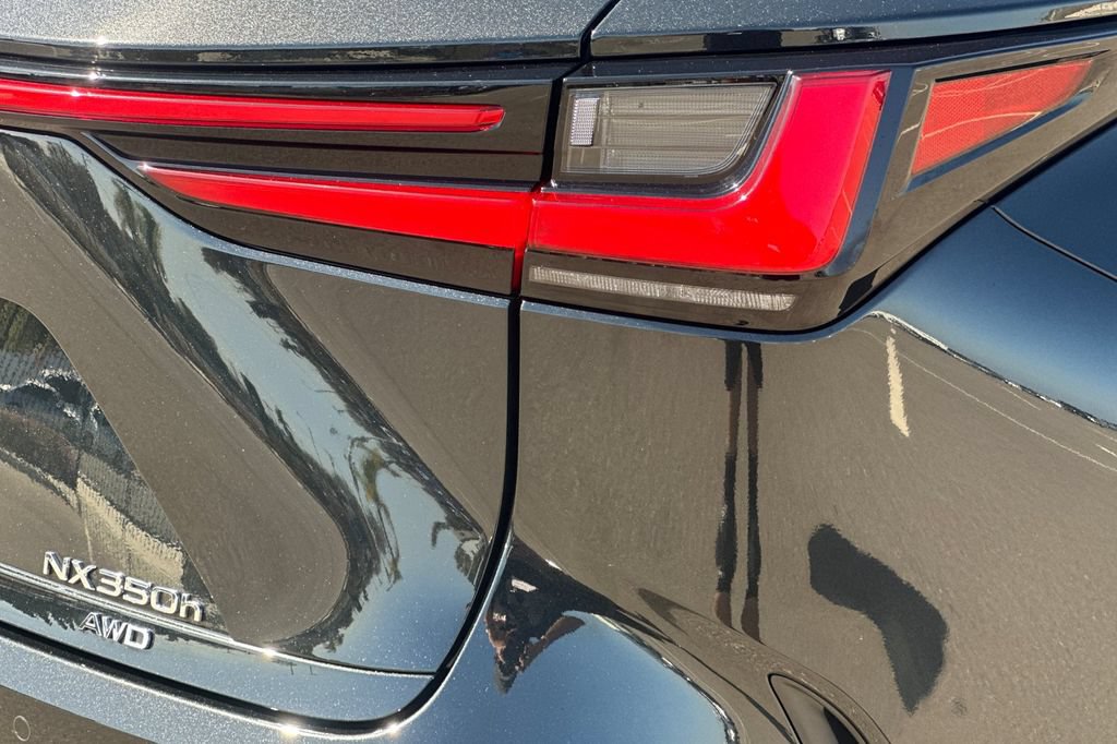 Certified 2025 Lexus NX 350h AWD w/ Accessory Package (2T) image 26