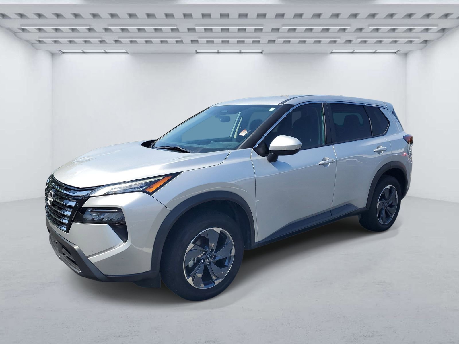 Used 2024 Nissan Rogue SV FWD image 2