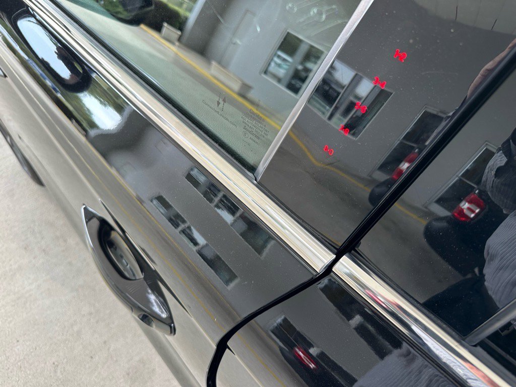 Used 2022 Lincoln Nautilus Reserve w/ Equipment Group 202A image 15