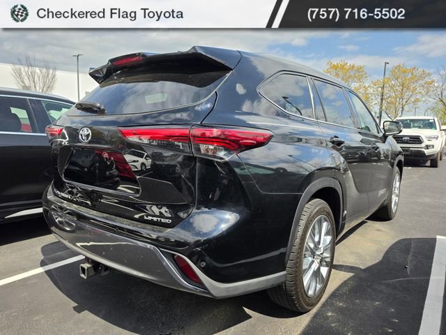 Used 2023 Toyota Highlander Limited image 6
