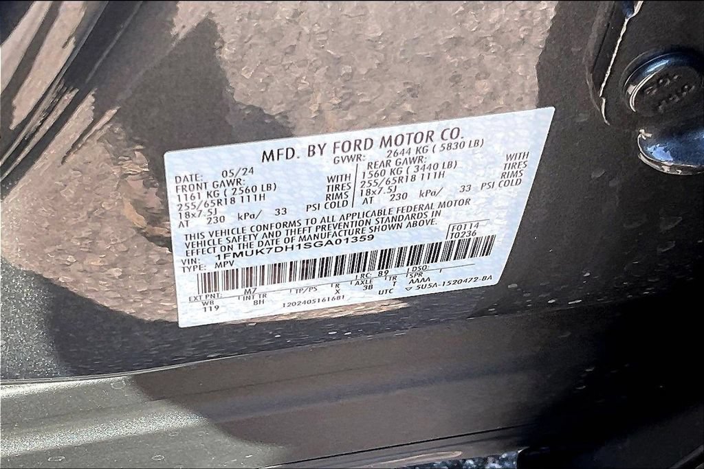 Certified 2025 Ford Explorer Active RWD image 35