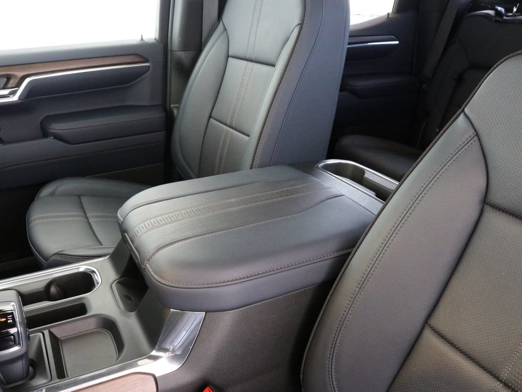 Used 2023 Chevrolet Silverado 1500 High Country w/ High Country Premium Package AWD/4WD image 20