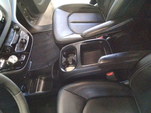 Used 2025 Chrysler Pacifica Select image 23