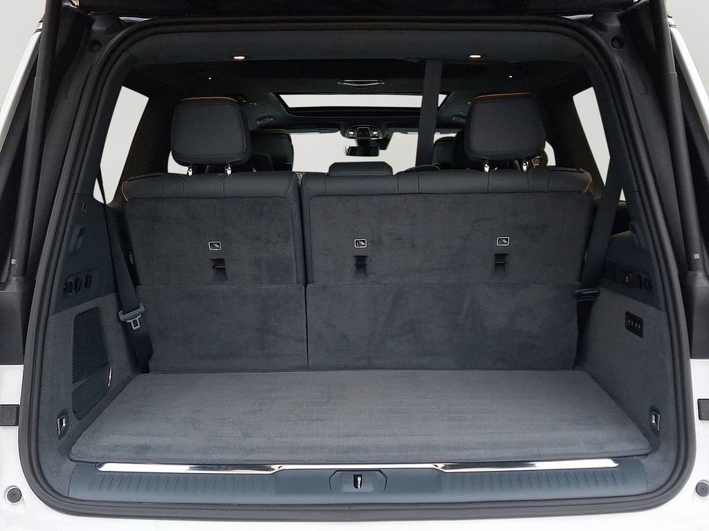 Used 2024 Jeep Grand Wagoneer Series III w/ Rear Seat Video Group 1 image 31