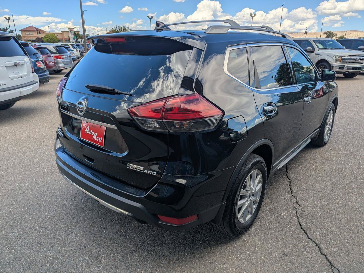 Used 2019 Nissan Rogue S w/ Special Edition Package AWD/4WD image 5