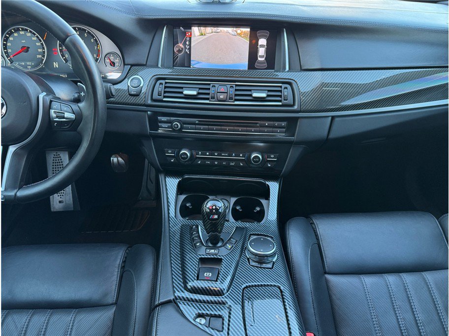 Used 2016 BMW M5 RWD image 11