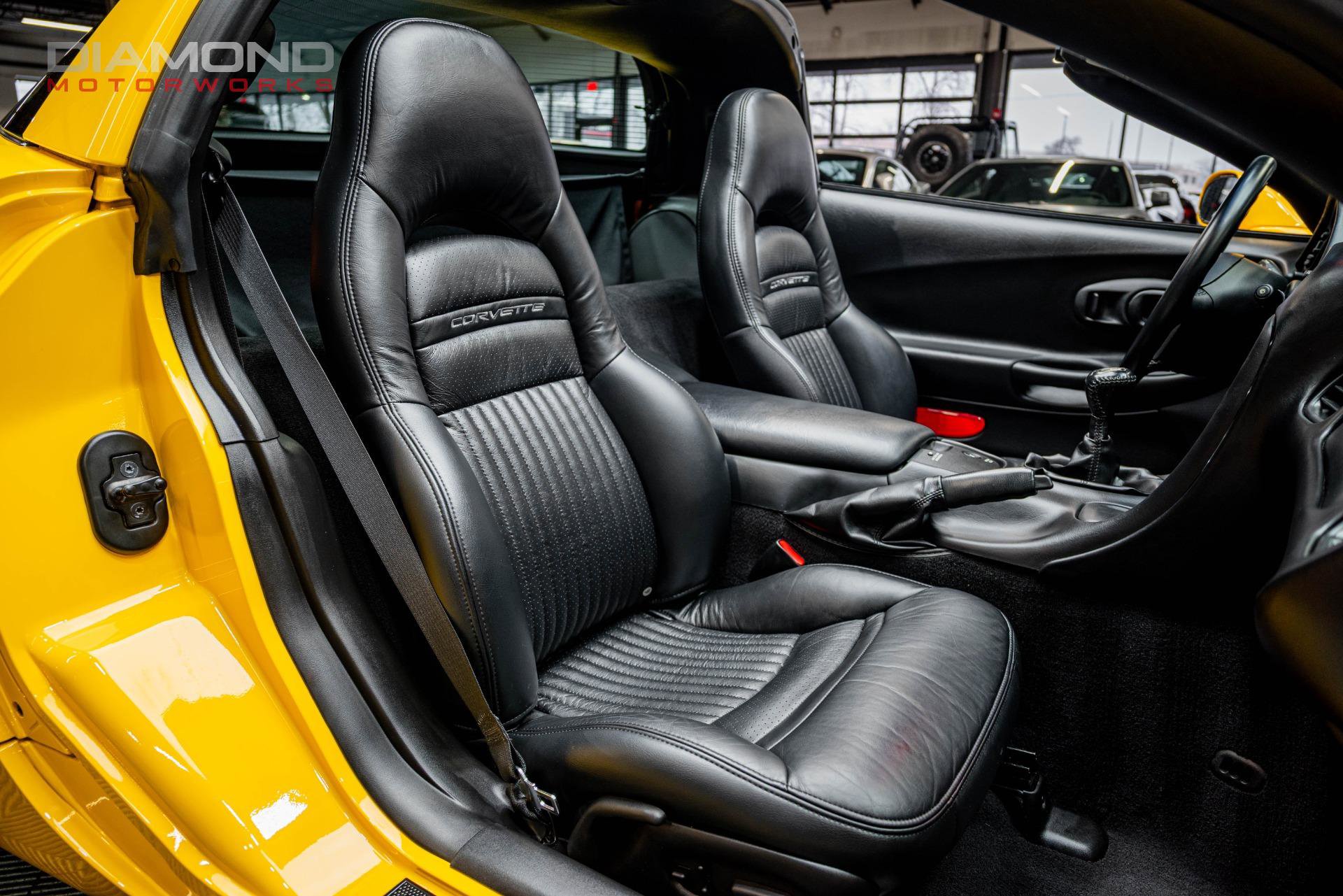 Used 2003 Chevrolet Corvette Coupe w/ Preferred Equipment Group image 92