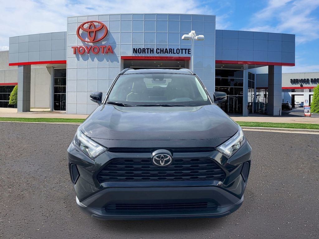 Used 2025 Toyota RAV4 XLE w/ Convenience Package image 5