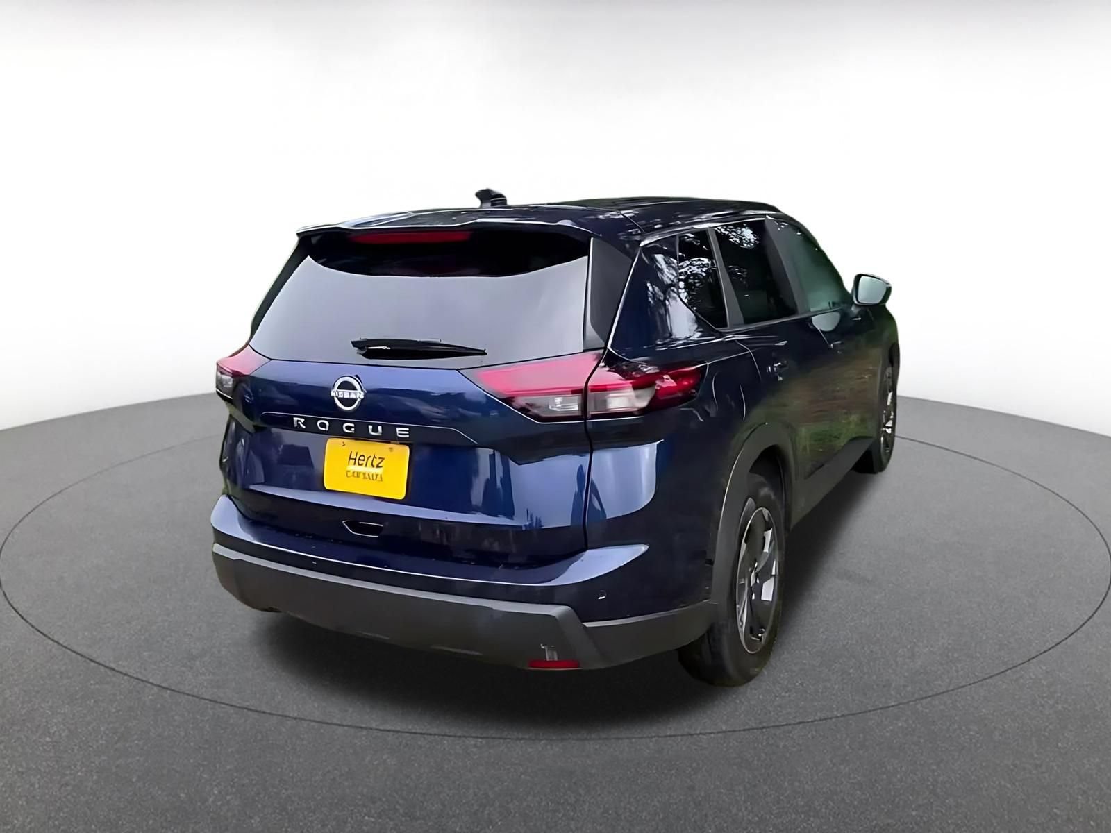 Used 2025 Nissan Rogue SV FWD image 14