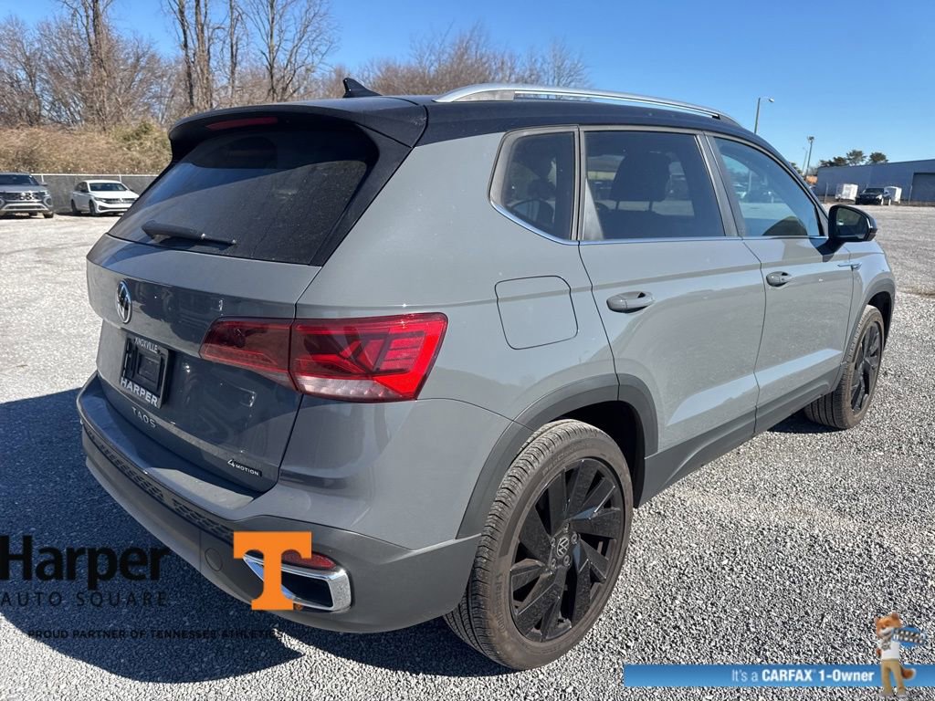 Used 2024 Volkswagen Taos SE w/ Panoramic Sunroof Package image 5