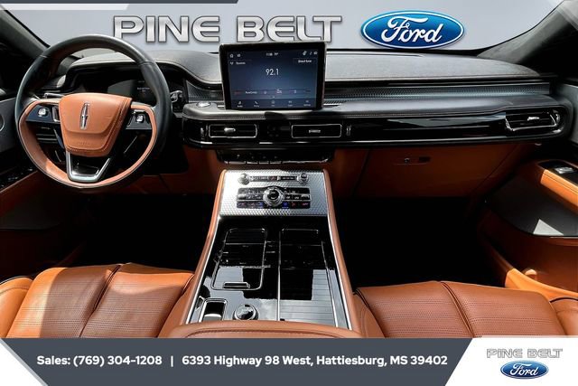 Used 2023 Lincoln Aviator Black Label w/ Dynamic Handling Package image 13