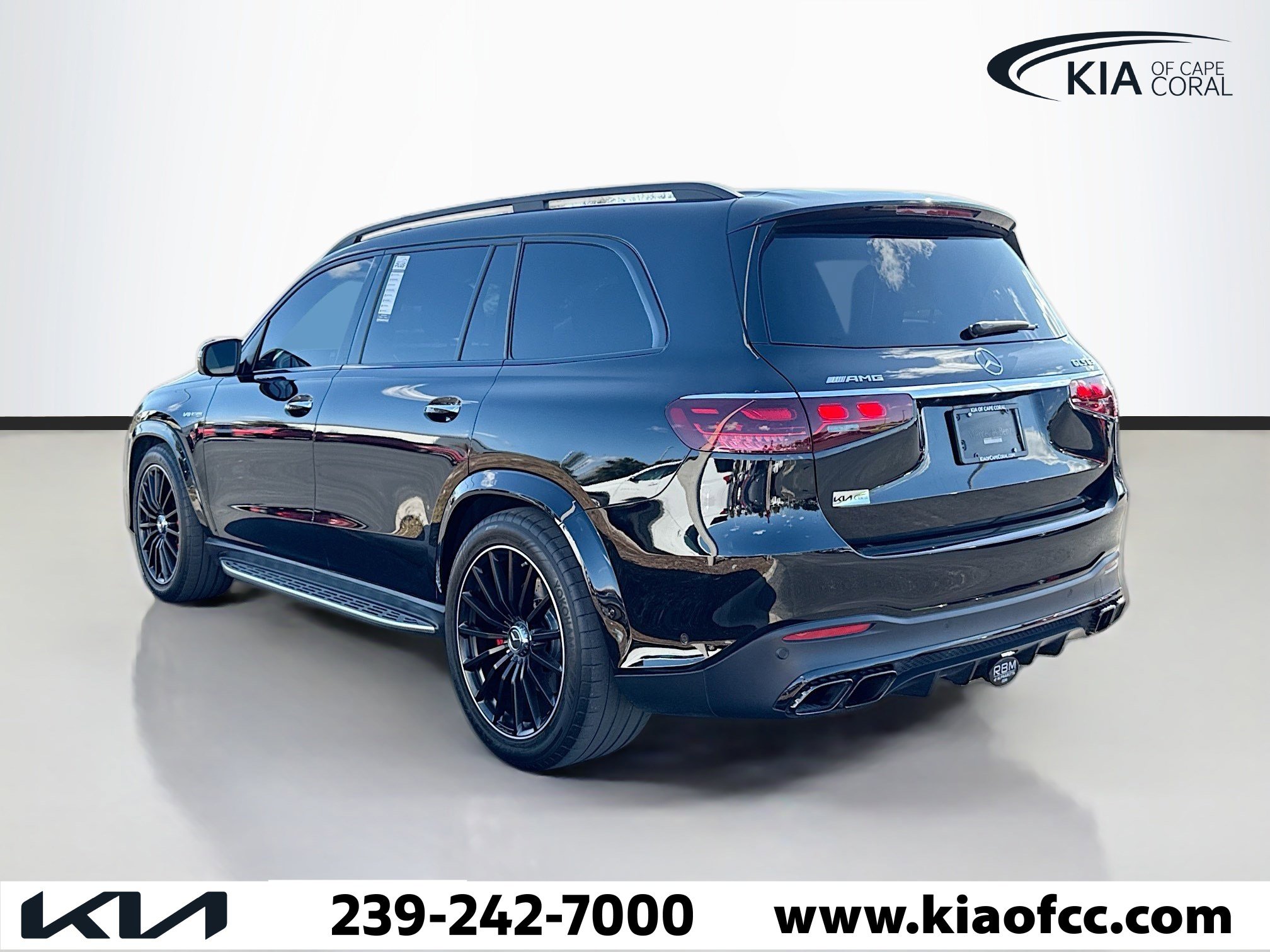 Used 2025 Mercedes-Benz GLS 63 AMG 4MATIC image 4