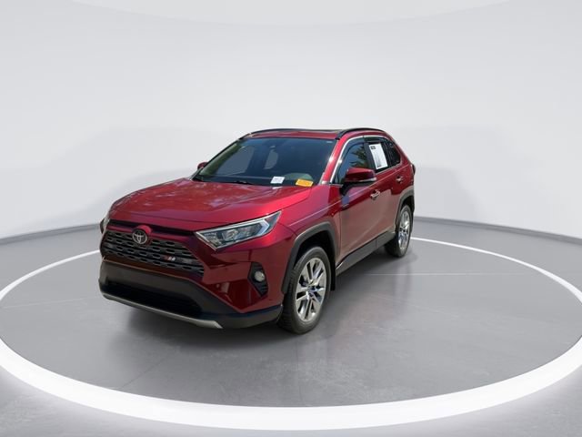 Used 2019 Toyota RAV4 Limited w/ Cold Weather Package FWD image 3