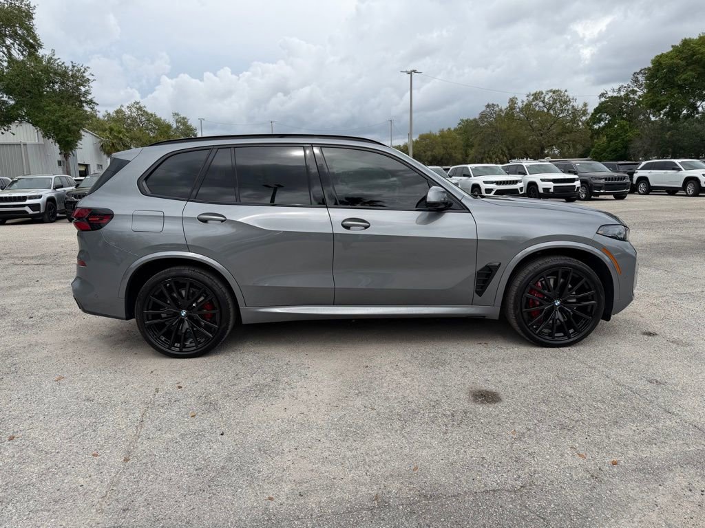 Used 2024 BMW X5 sDrive40i w/ M Sport Package image 7
