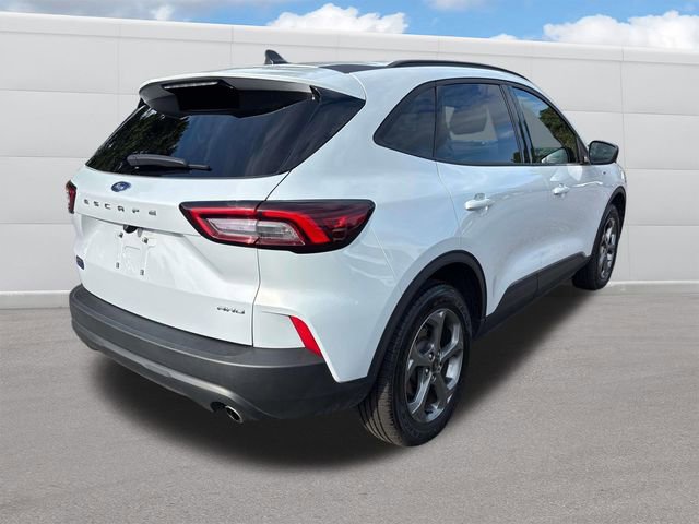 Used 2025 Ford Escape ST-Line image 5