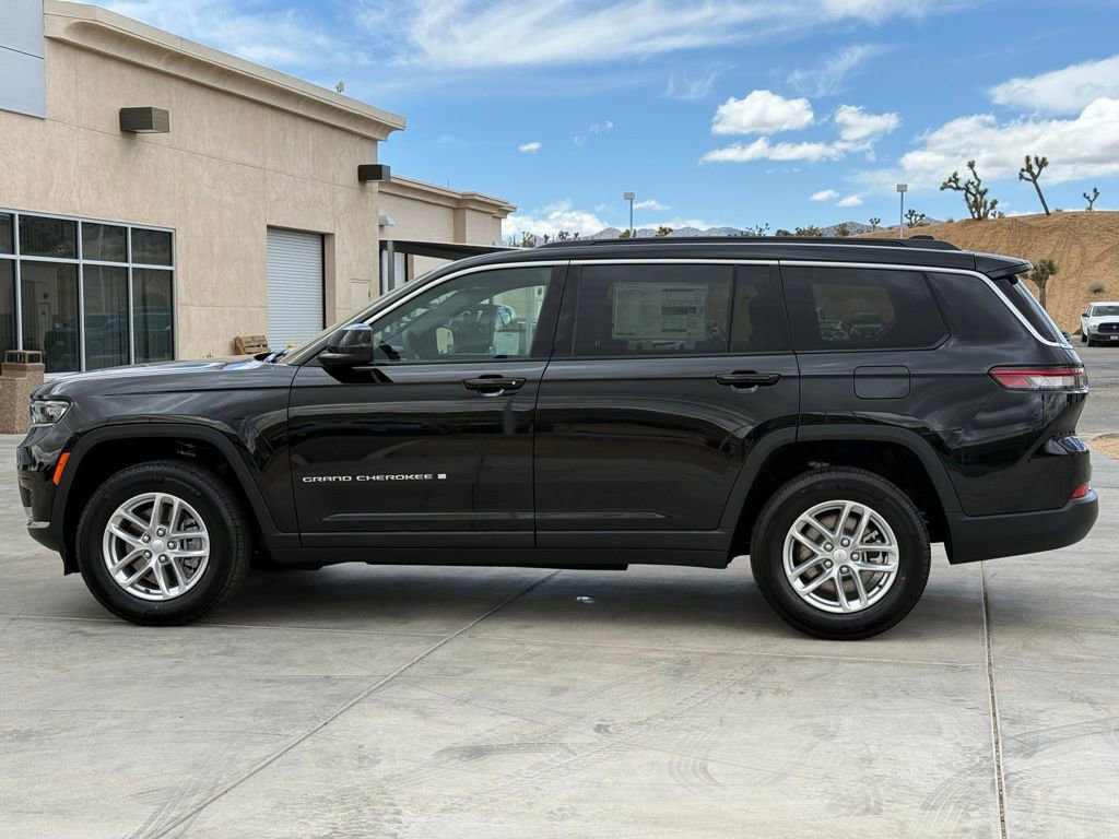 New 2026 Jeep Grand Cherokee L Laredo AWD/4WD image 2