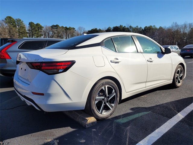 Used 2024 Nissan Sentra SV image 2