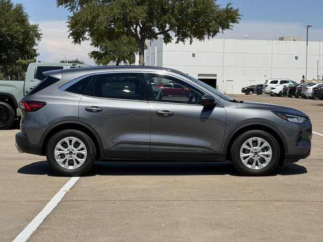 Used 2023 Ford Escape Active FWD image 3