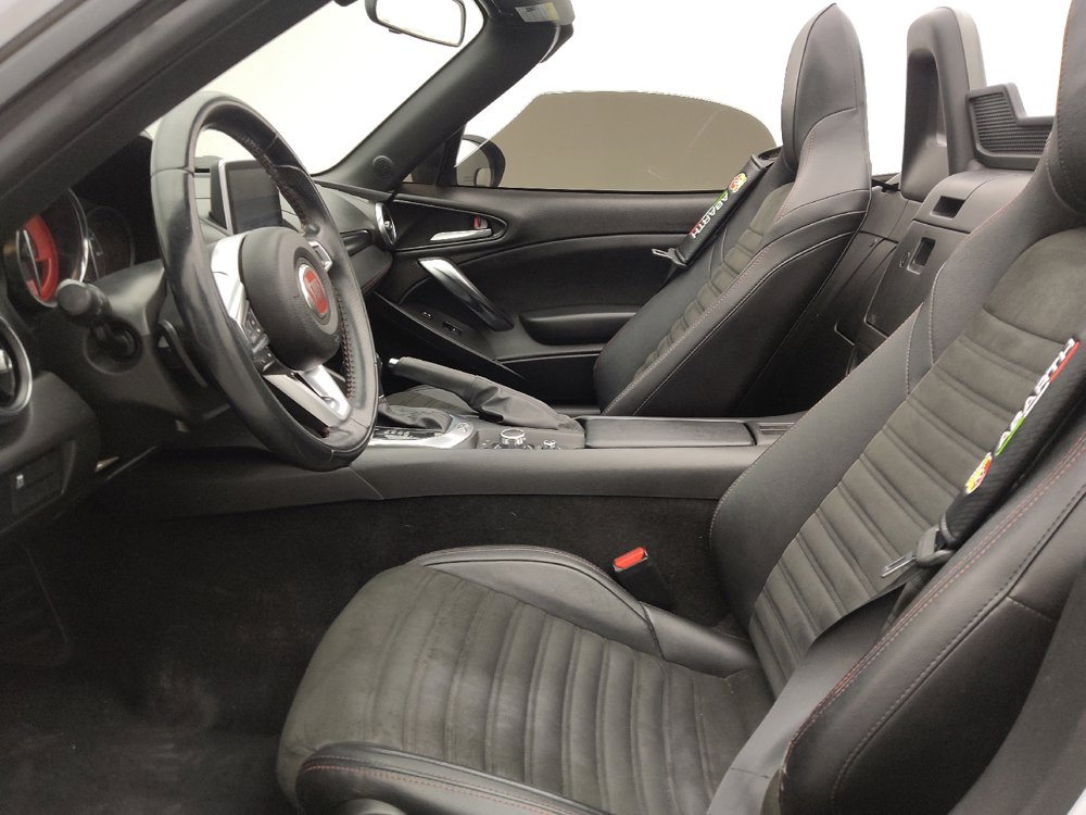 Used 2017 FIAT 124 Spider Abarth RWD image 17