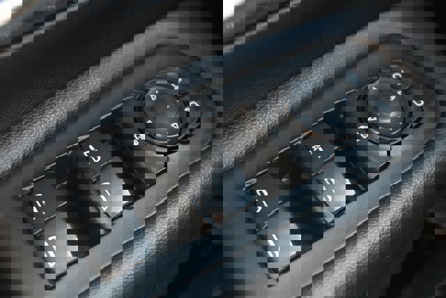 Used 2022 GMC Terrain SLE w/ Driver Convenience Package image 38