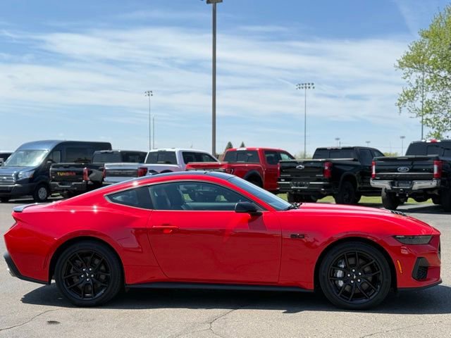 Used 2025 Ford Mustang GT Premium RWD image 38