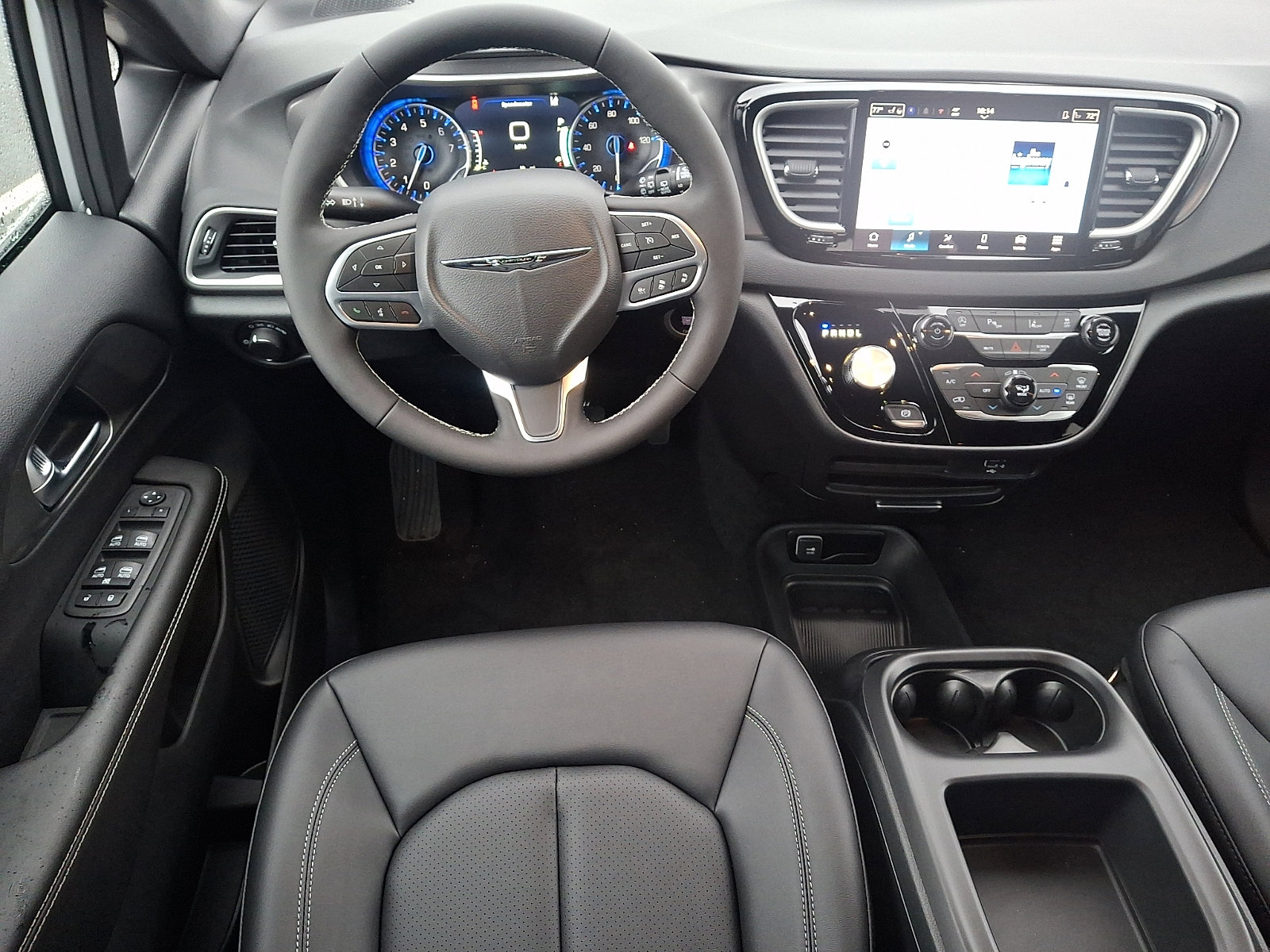 New 2026 Chrysler Voyager LX image 8