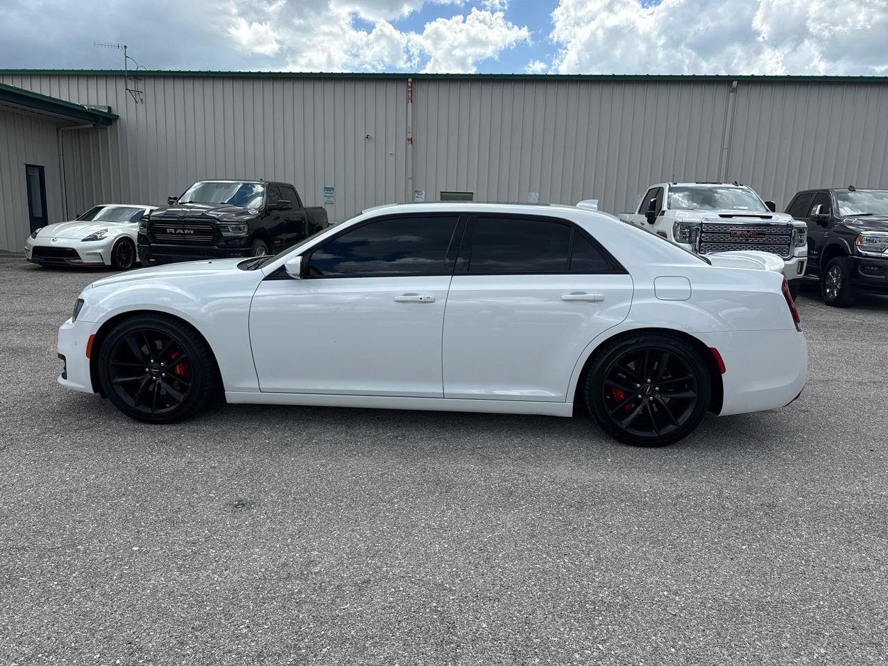 Used 2023 Chrysler 300 C RWD image 8