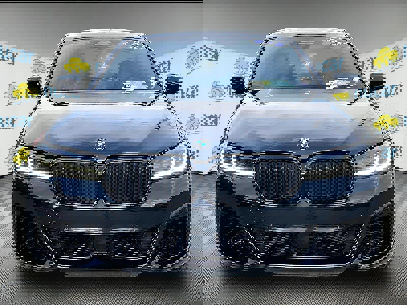 Used 2022 BMW M550i xDrive w/ Executive Package image 2