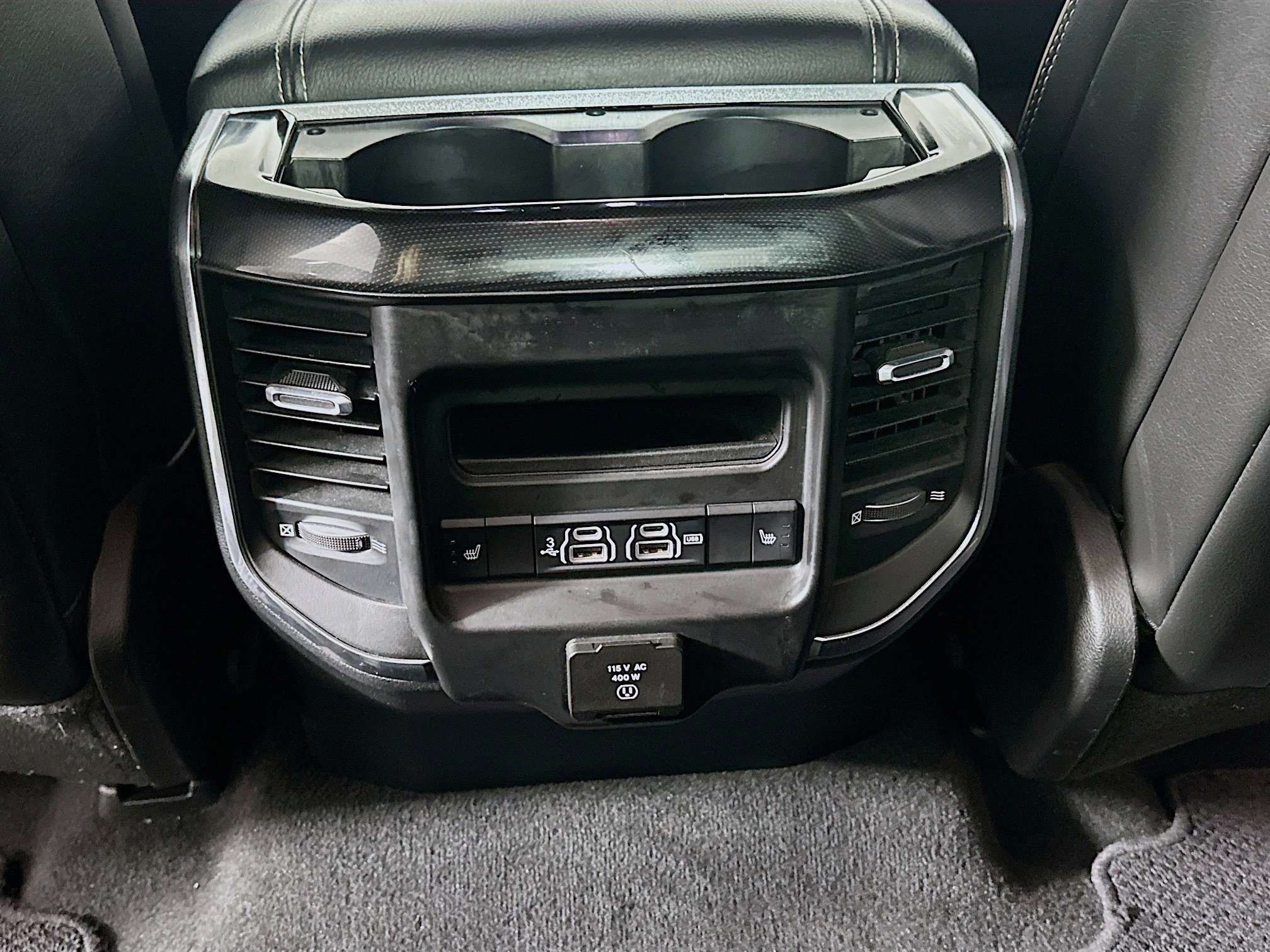 Used 2019 RAM 1500 Laramie RWD image 28