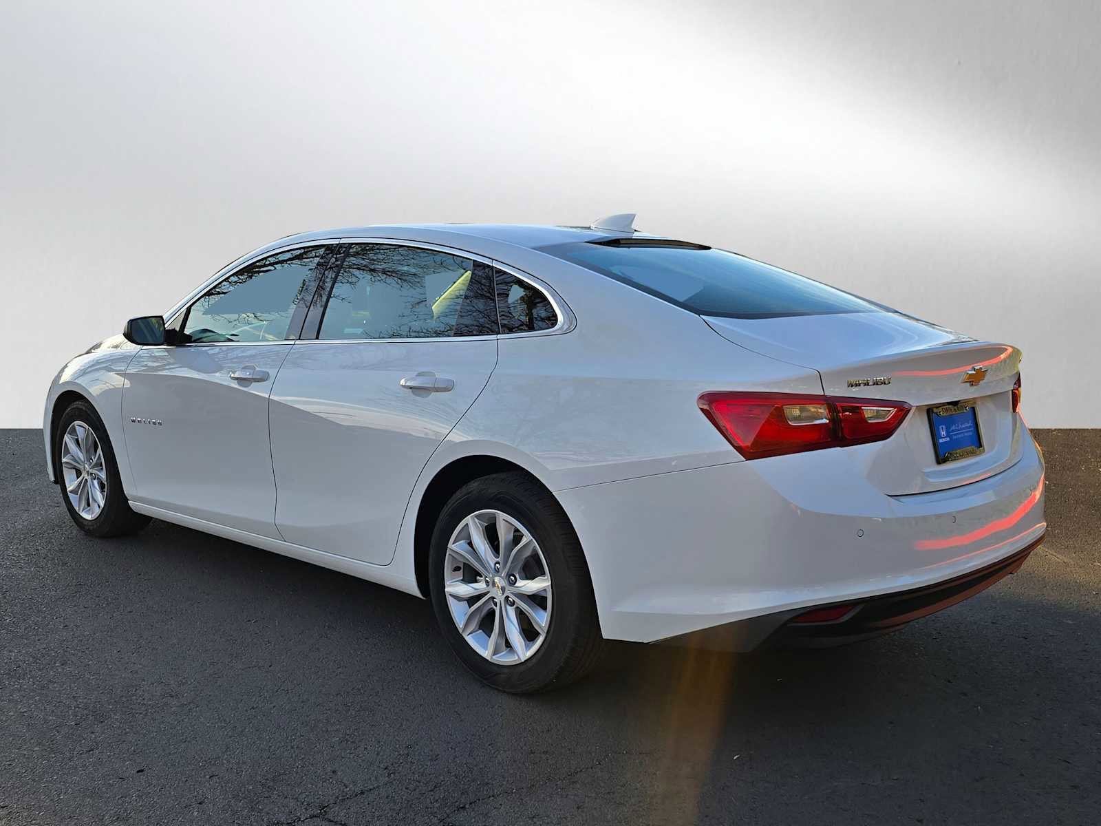 Used 2024 Chevrolet Malibu LT image 10