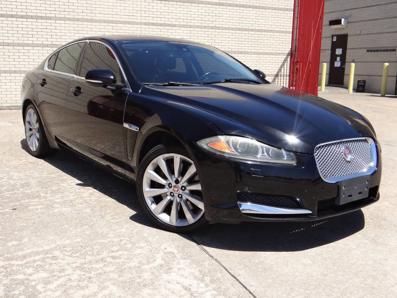 Used 2015 Jaguar XF Portfolio AWD/4WD image 23