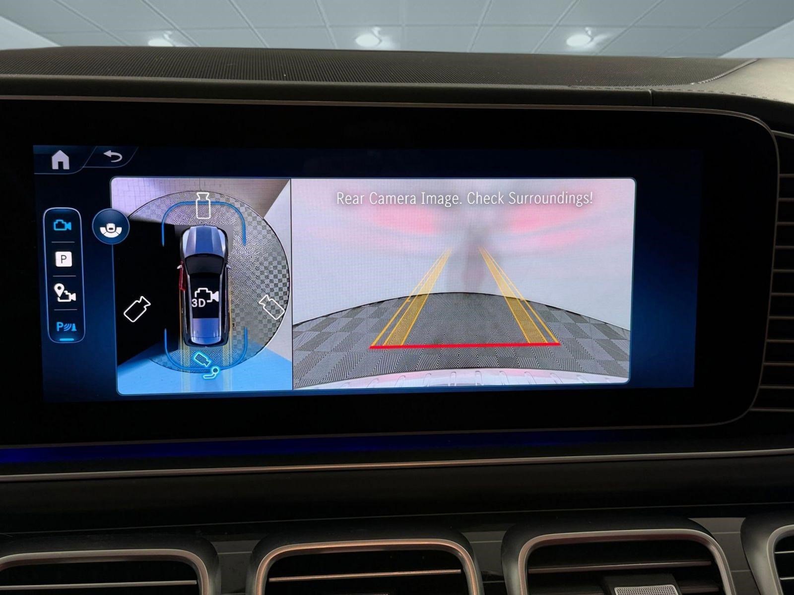 Used 2025 Mercedes-Benz GLS 580 4MATIC image 29