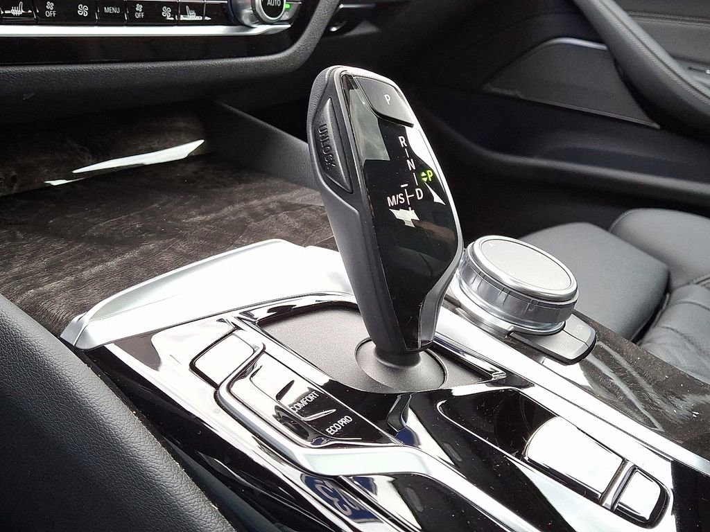 Certified 2023 BMW 530i xDrive w/ Premium Package image 16