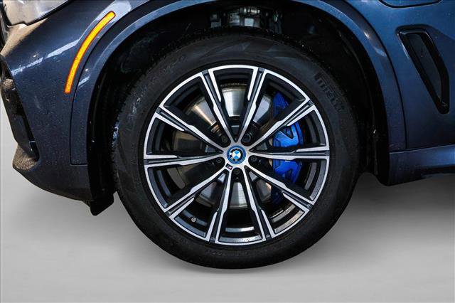 Used 2022 BMW X5 xDrive45e w/ M Sport Package image 9