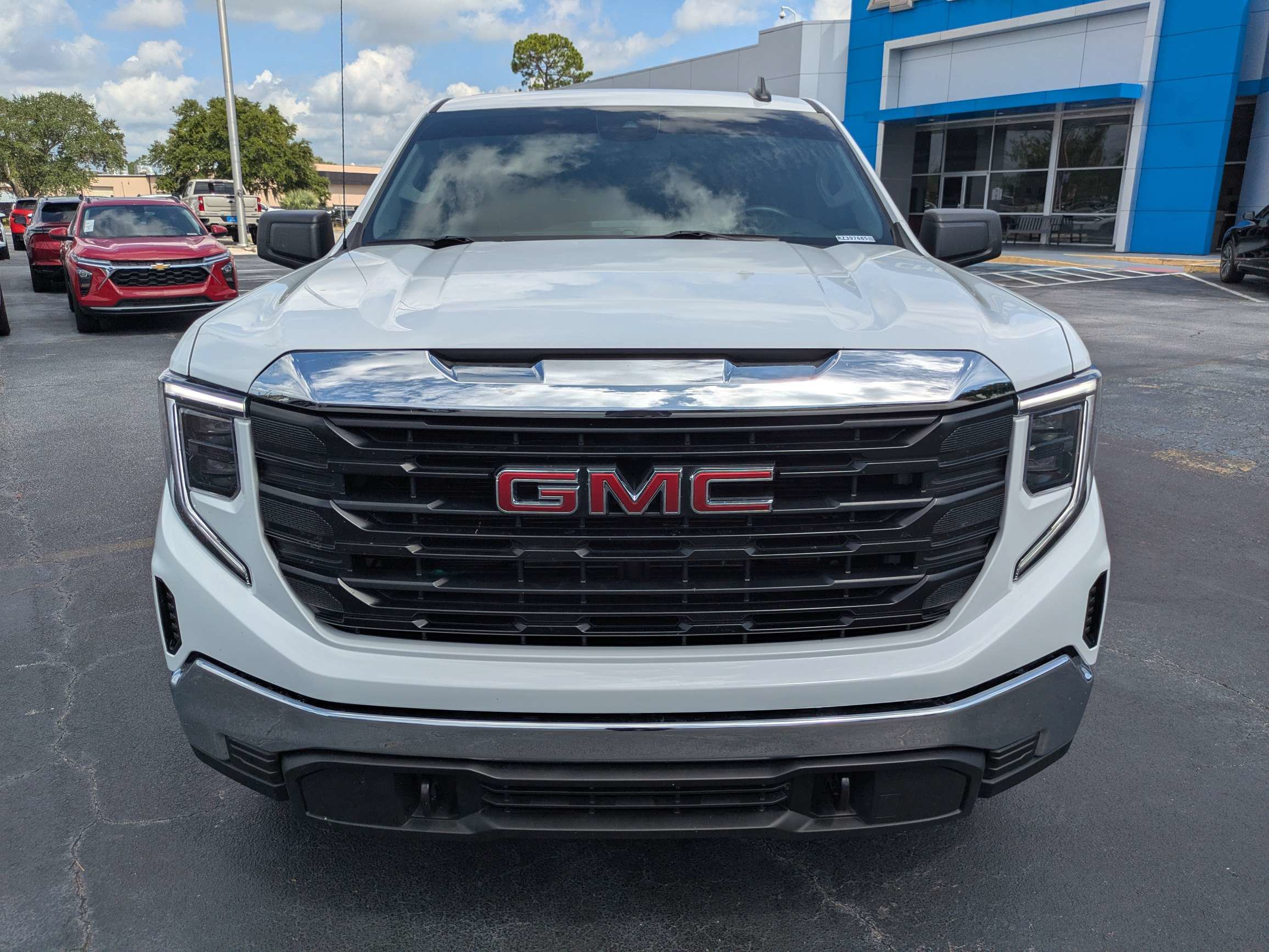 Used 2024 GMC Sierra 1500 Pro w/ Pro Value Package AWD/4WD image 27