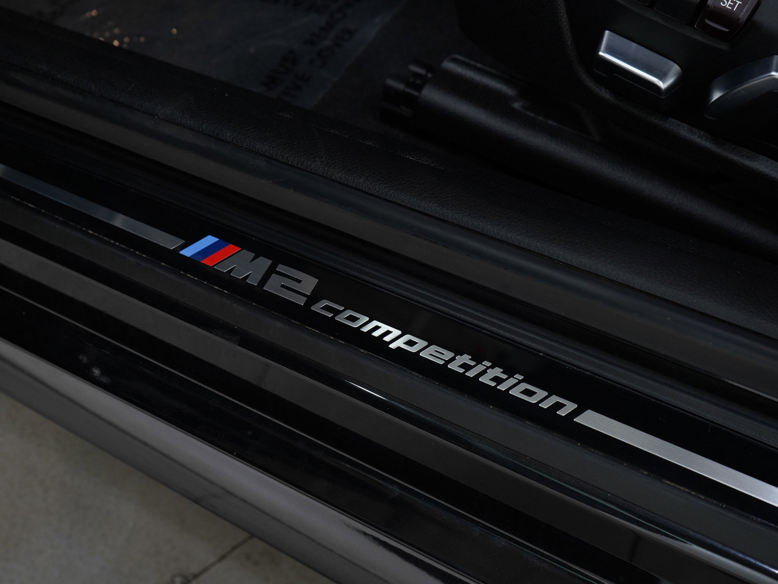 Used 2020 BMW M2 Competition w/ Executive Package RWD image 36