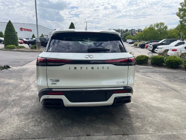 Used 2023 INFINITI QX60 Luxe w/ Performance Audio Package AWD/4WD image 7