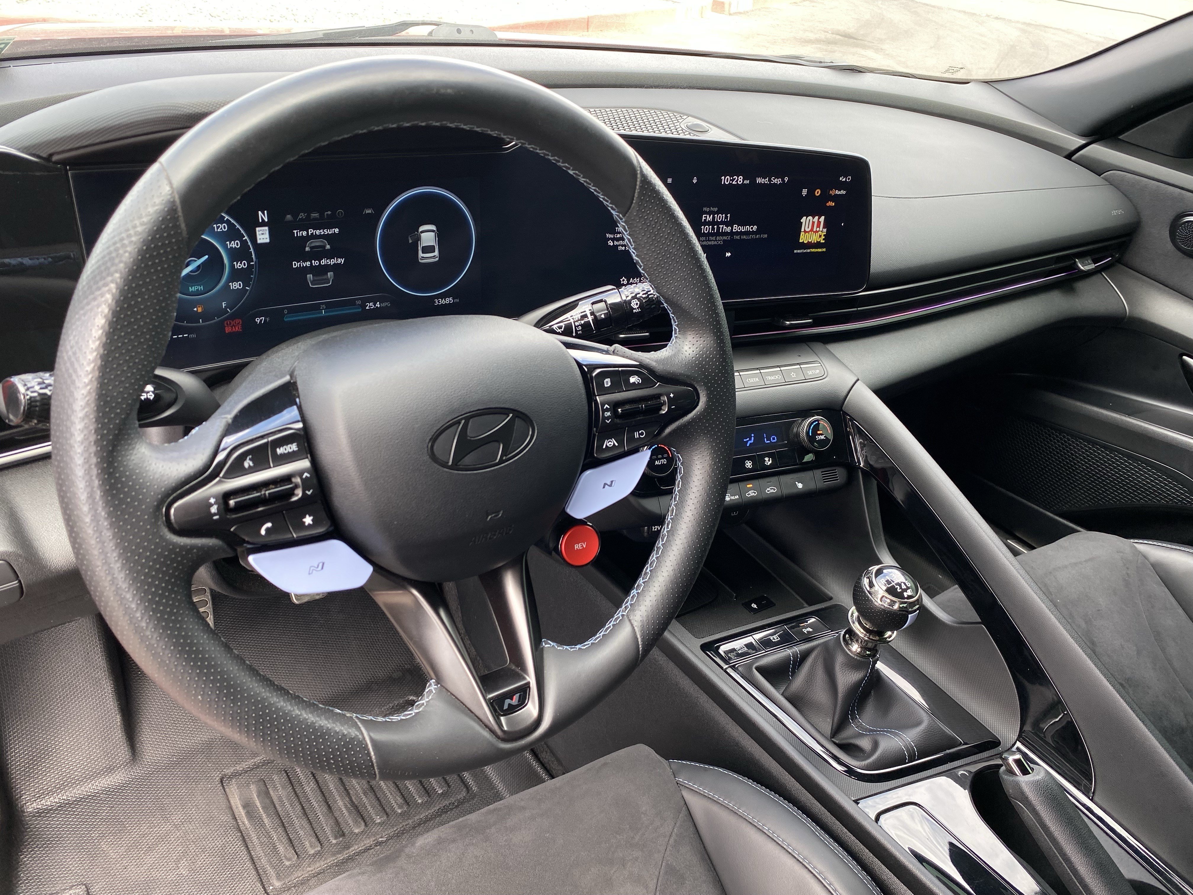 Certified 2024 Hyundai Elantra N FWD image 17