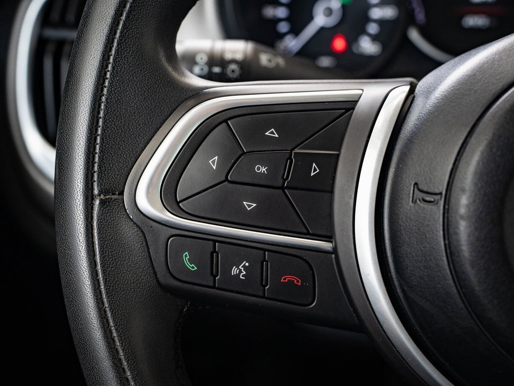 Used 2019 FIAT 500L Lounge w/ Graphite Edition image 23