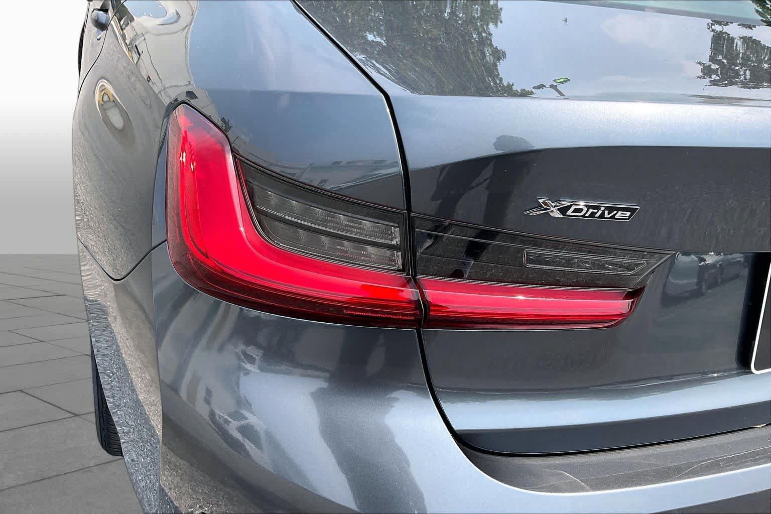Used 2019 BMW 330i xDrive Sedan w/ Driving Assistance Package AWD/4WD image 29