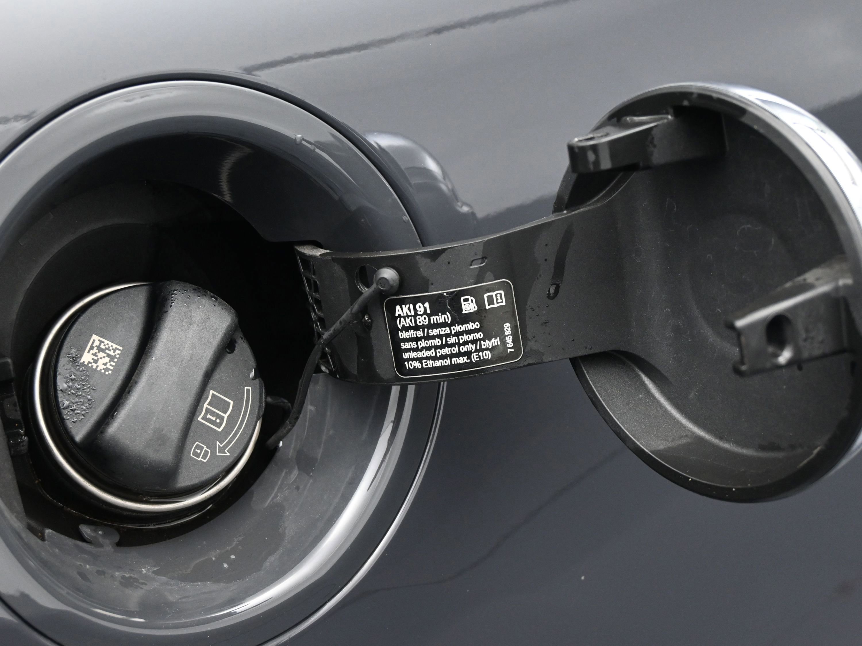 Used 2021 MINI Cooper S w/ 6.5" Touchscreen Package image 33