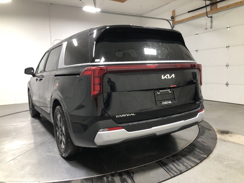 New 2026 Kia Carnival LXS image 5