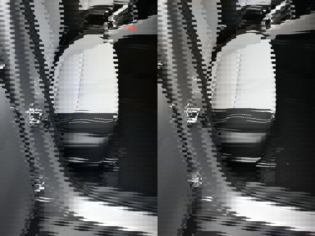 New 2026 Hyundai Venue SEL image 35