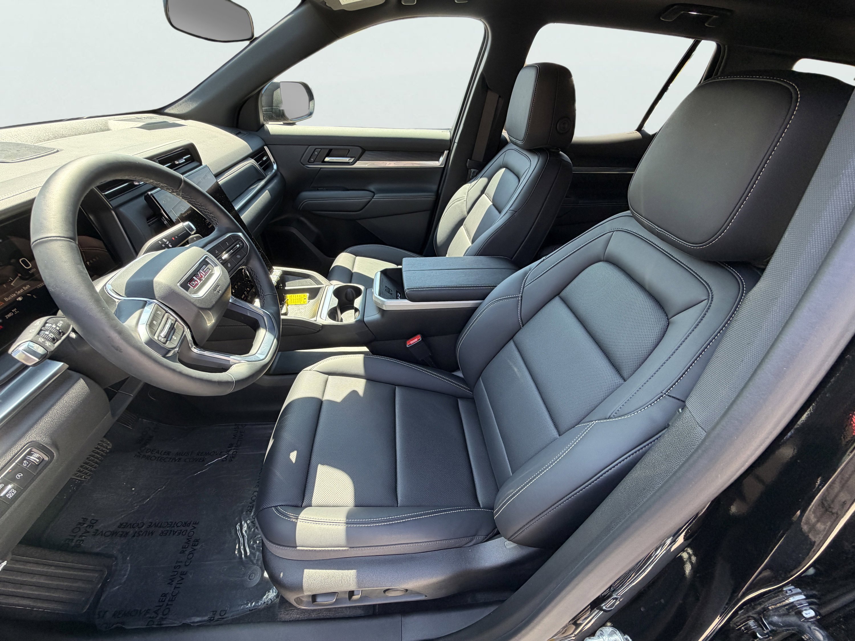 Used 2025 GMC Terrain Elevation w/ Elevation Premium Package AWD/4WD image 8
